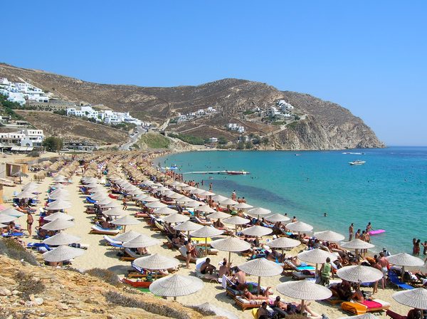 The long stretch of Elia Beach, one of the longest beaches on Mykonos